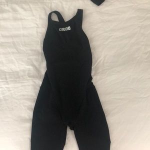 Arena tech suit size 26 - WORN ONCE!
